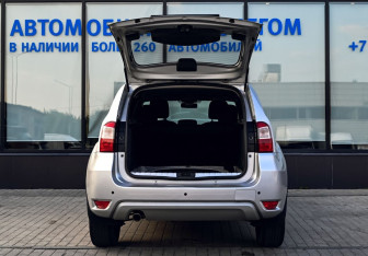 Подержанный автомобиль Nissan Terrano 2018 года (19 фото)