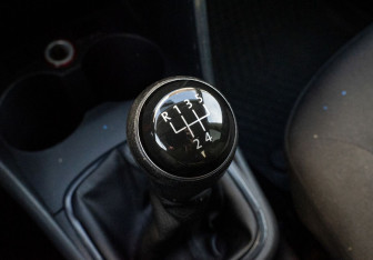 Подержанный автомобиль Volkswagen Polo Sedan 2015 года (14 фото)