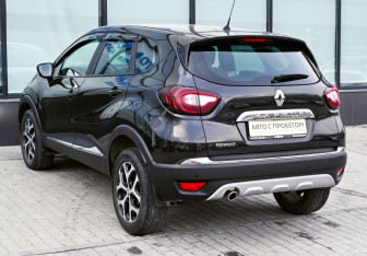 Подержанный автомобиль Renault Kaptur 2019 года (3 фото)