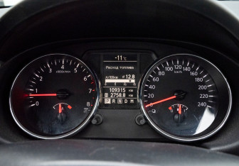 Подержанный автомобиль Nissan Qashqai 2013 года (19 фото)