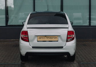 Подержанный автомобиль LADA (ВАЗ) Granta Sedan 2021 года (4 фото)