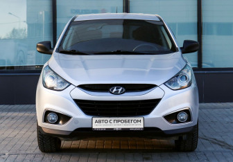 Подержанный автомобиль Hyundai ix35 2011 года (7 фото)