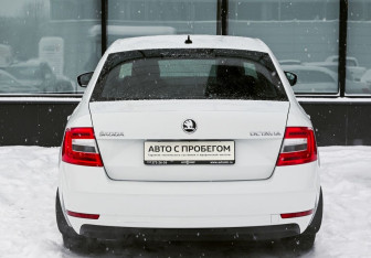 Подержанный автомобиль Skoda Octavia Liftback 2018 года (4 фото)
