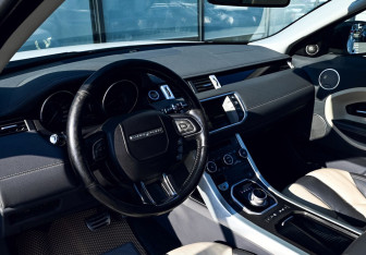 Подержанный автомобиль Land Rover Range Rover Evoque 2014 года (21 фото)