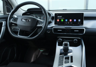 Подержанный автомобиль Geely Coolray 2021 года (10 фото)