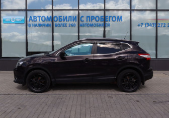 Подержанный автомобиль Nissan Qashqai 2014 года (2 фото)