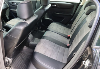 Подержанный автомобиль Citroen C4 Hatchback 2010 года (15 фото)