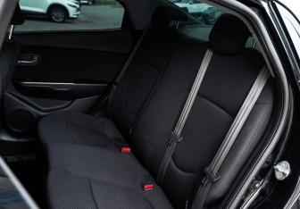 Подержанный автомобиль Kia Rio Sedan 2012 года (15 фото)