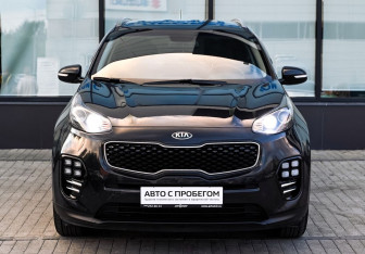 Подержанный автомобиль Kia Sportage 2016 года (8 фото)