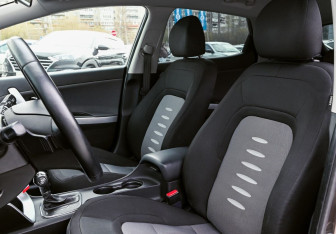 Подержанный автомобиль Kia Ceed Hatchback 2015 года (17 фото)