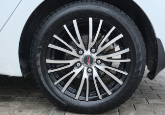 Подержанный автомобиль Kia Ceed Wagon 2014 года (20 фото)