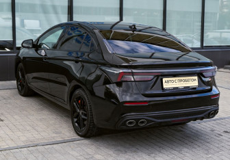Подержанный автомобиль Omoda S5 GT 2023 года (3 фото)