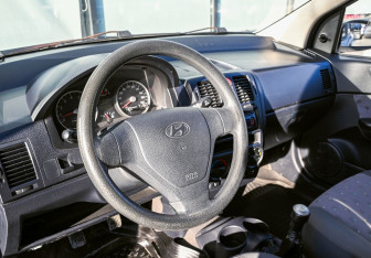 Подержанный автомобиль Hyundai Getz 2005 года (13 фото)