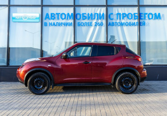 Подержанный автомобиль Nissan Juke 2012 года (2 фото)