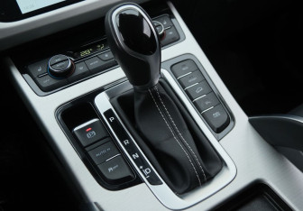 Подержанный автомобиль Geely Atlas 2021 года (15 фото)