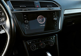 Подержанный автомобиль Volkswagen Tiguan 2018 года (14 фото)