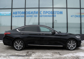 Подержанный автомобиль Genesis G80 2017 года (6 фото)