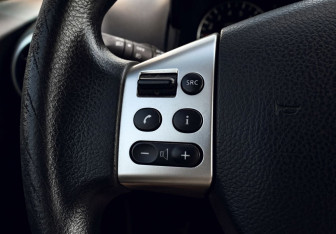 Подержанный автомобиль Nissan Note 2012 года (13 фото)