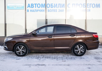 Подержанный автомобиль Lifan Solano 2017 года (2 фото)