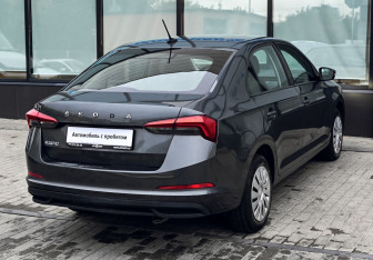 Подержанный автомобиль Skoda Rapid Liftback 2021 года (5 фото)