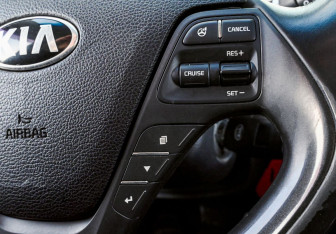 Подержанный автомобиль Kia Cerato Sedan 2014 года (13 фото)