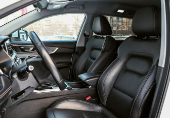 Подержанный автомобиль Chery Tiggo 8 2021 года (18 фото)