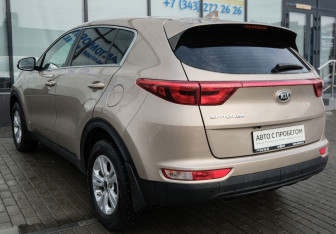 Подержанный автомобиль Kia Sportage 2018 года (3 фото)