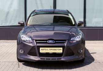 Подержанный автомобиль Ford Focus Hatchback 2011 года (8 фото)