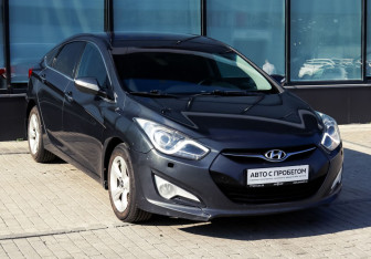 Подержанный автомобиль Hyundai i40 Sedan 2013 года (7 фото)