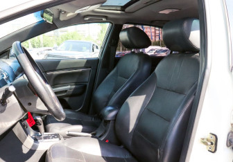 Подержанный автомобиль Geely Emgrand EC7 Sedan 2014 года (16 фото)