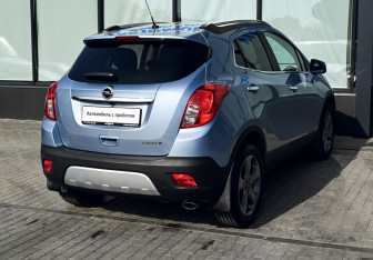 Подержанный автомобиль Opel Mokka 2012 года (5 фото)