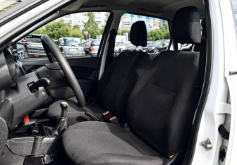 Подержанный автомобиль LADA (ВАЗ) Granta Sedan 2012 года (15 фото)