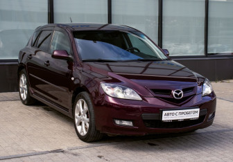 Подержанный автомобиль Mazda 3 Hatchback 2007 года (7 фото)