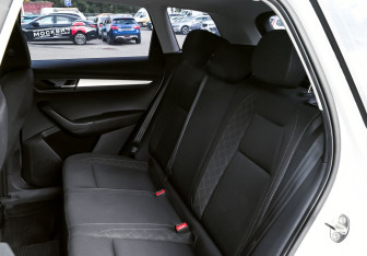Подержанный автомобиль Skoda Karoq 2021 года (17 фото)