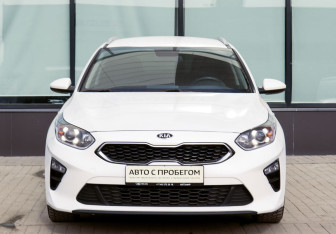 Подержанный автомобиль Kia Ceed Wagon 2021 года (8 фото)