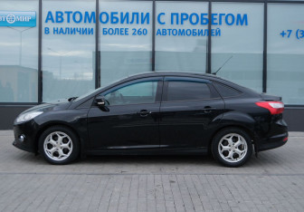 Подержанный автомобиль Ford Focus Sedan 2011 года (2 фото)
