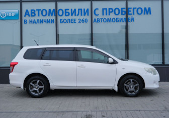 Подержанный автомобиль Toyota Corolla Wagon 2009 года (6 фото)