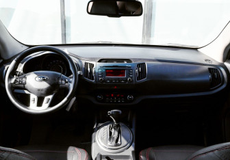 Подержанный автомобиль Kia Sportage 2013 года (19 фото)