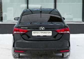 Подержанный автомобиль Hyundai Solaris Sedan 2021 года (4 фото)