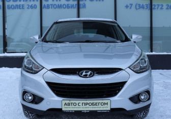 Подержанный автомобиль Hyundai ix35 2014 года (8 фото)