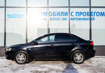 Подержанный автомобиль Mitsubishi Lancer Sedan 2008 года (2 фото)