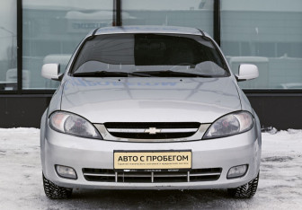 Подержанный автомобиль Chevrolet Lacetti Hatchback 2012 года (8 фото)