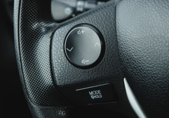 Подержанный автомобиль Toyota Corolla Sedan 2013 года (14 фото)