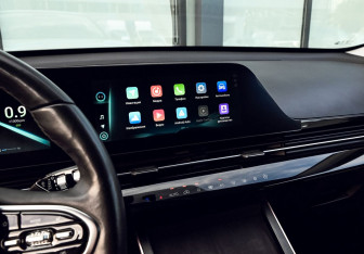 Подержанный автомобиль Omoda C5 2022 года (10 фото)