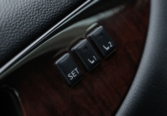 Подержанный автомобиль Infiniti QX50 2017 года (15 фото)