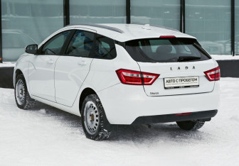 Подержанный автомобиль LADA (ВАЗ) Vesta Wagon 2019 года (3 фото)