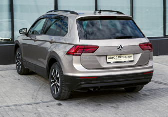 Подержанный автомобиль Volkswagen Tiguan 2019 года (3 фото)