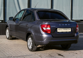 Подержанный автомобиль LADA (ВАЗ) Granta Sedan 2022 года (3 фото)