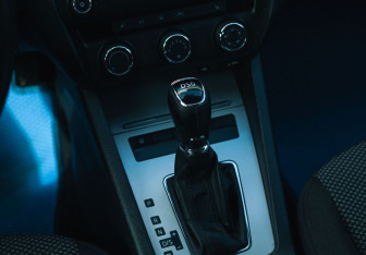 Подержанный автомобиль Skoda Octavia Liftback 2014 года (11 фото)