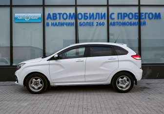 Подержанный автомобиль LADA (ВАЗ) XRAY 2017 года (2 фото)